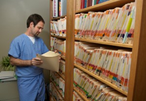 Doctors Should Embrace Electronic Medical Records and HIPAA